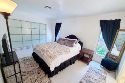 Photo 4 of 8 of home located at 94 Shelter Lane Daly City, CA 94014