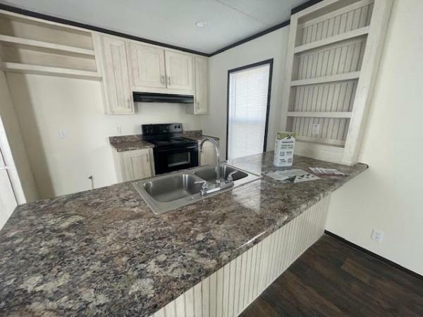 Photo 1 of 2 of home located at Highland Used Homes Llc 16726 Florida Blvd Baton Rouge, LA 70819