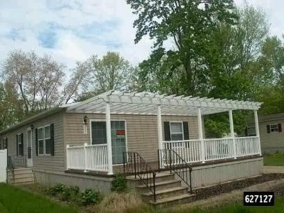 Mobile Home at Twin Lake Homes 268 Twin Lakes Dr Elyria, OH 44035