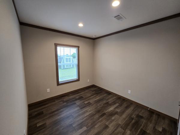 2024 Clayton 32DEV28563AH24 Mobile Home