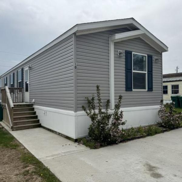 2022 The Pulse -6616-771 Mobile Home For Sale