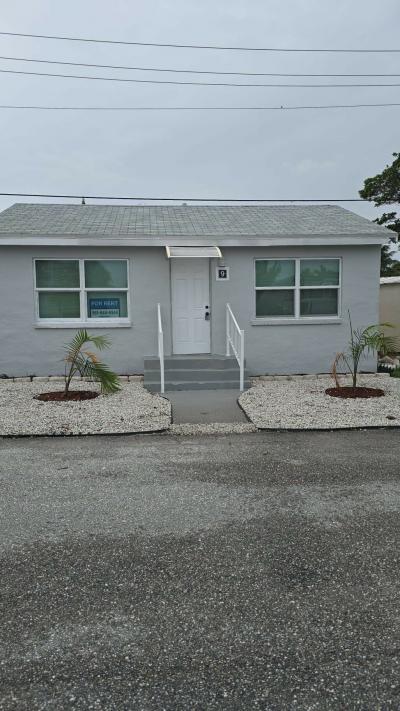 Mobile Home at 9 Pine Ridge Riviera Beach, FL 33404