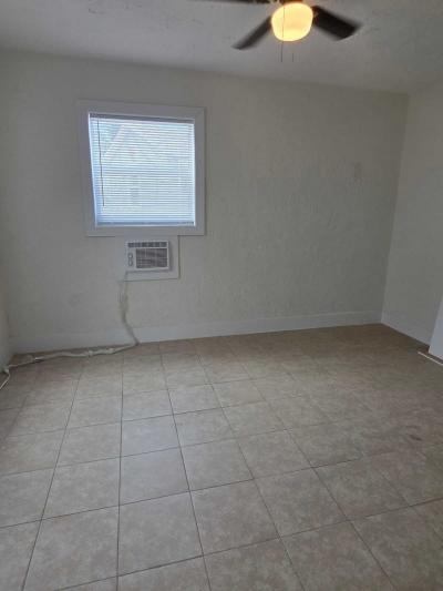 Photo 3 of 4 of home located at 7 Pine Ridge Riviera Beach, FL 33404