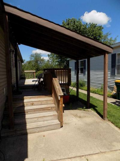 Photo 2 of 20 of home located at 6502 Republic Dr Belleville, MI 48111