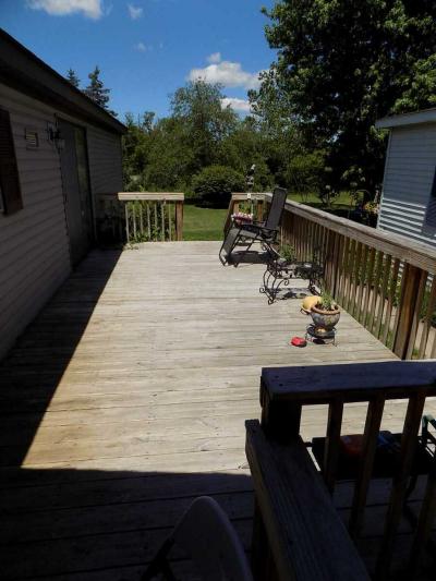 Photo 3 of 20 of home located at 6502 Republic Dr Belleville, MI 48111