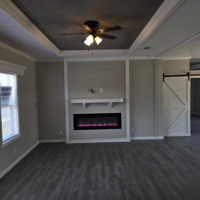 Photo 4 of 20 of home located at 5870 Southeast 140th St Summerfield, FL 34491