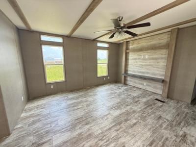 Photo 2 of 14 of home located at 1951 Road 5723 Cleveland, TX 77327