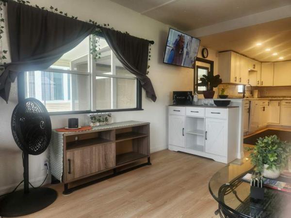 1972 UNK Manufactured Home