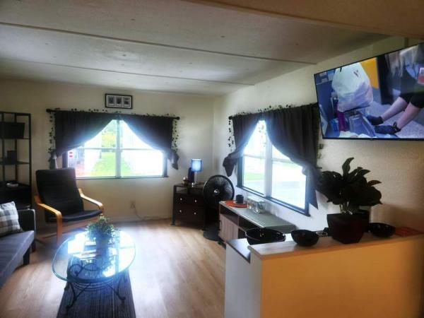 1972 UNK Manufactured Home