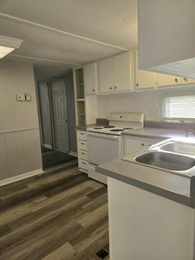 Photo 3 of 6 of home located at 203 48th Ave. West Bradenton, FL 34207