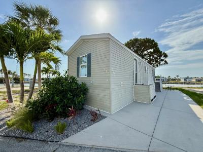 Photo 3 of 14 of home located at 335 Winnebago Fort Myers Beach, FL 33931