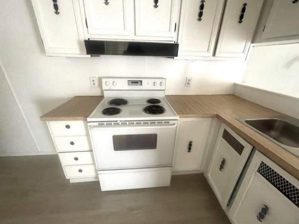 1976 Villa Manufactured Home