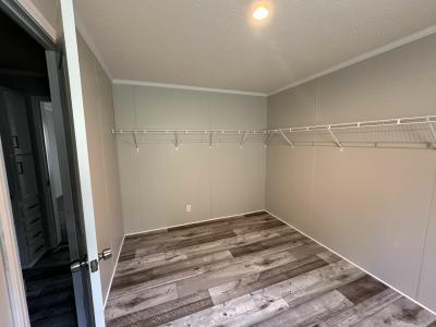 Photo 5 of 9 of home located at 1919 Ridgeview Ypsilanti, MI 48198