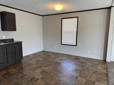 Photo 4 of 8 of home located at 1651 Knollwood Bend Ypsilanti, MI 48198