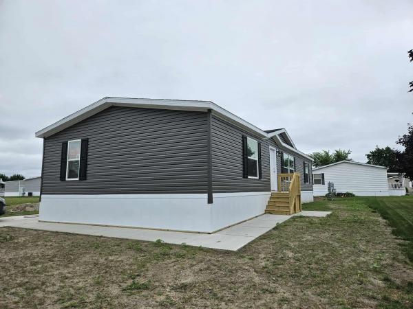 2025 Champion Dutch Aspire Mobile Home