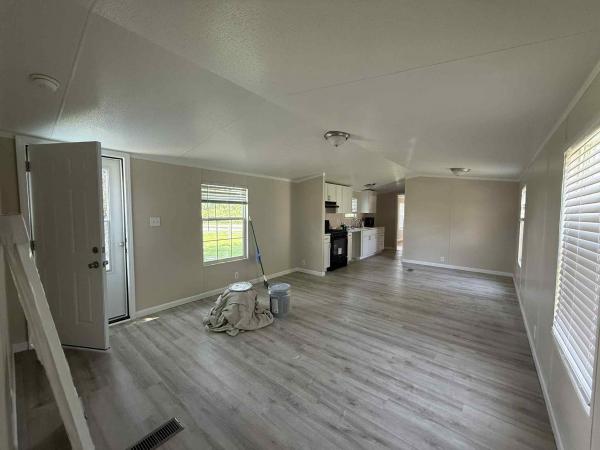 2007 Clayton Homes Inc Community Special Mobile Home