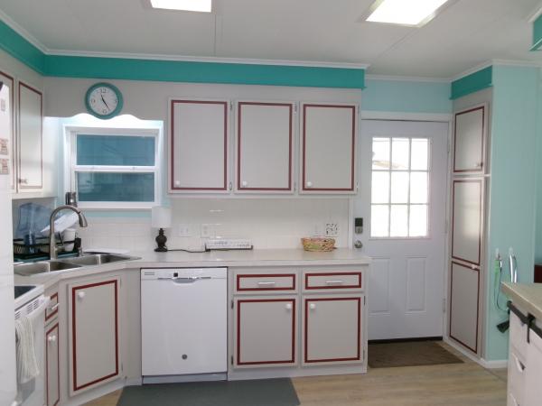 1984 TROP HS Mobile Home