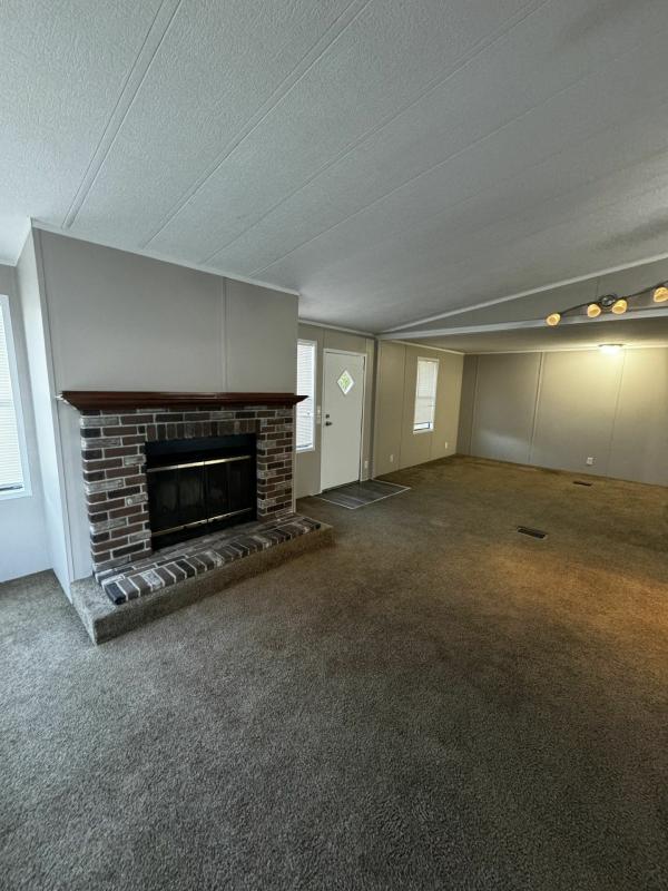 1986 Cavco Ind Mobile Home For Rent