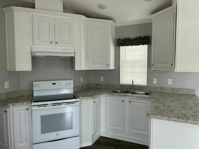 Photo 4 of 19 of home located at 6941 Macdonald Court, Lot 14 Zephyrhills, FL 33541