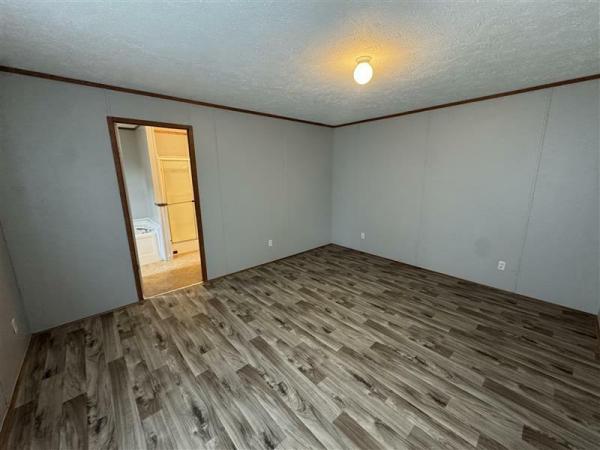 2017 LH188022MRA  Home