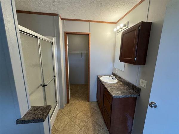 2017 LH188022MRA  Home