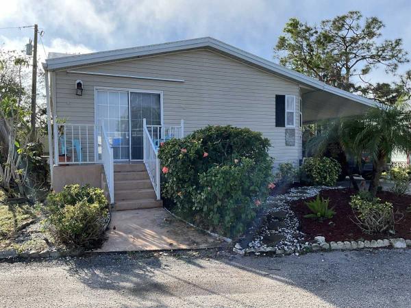 Photo 4 of 2 of home located at 6904 Cortez Rd W #299 Bradenton, FL 34210