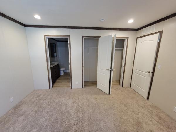 2023 Clayton Pulse 5624-744RE  Home