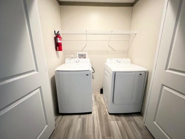2025 Clayton 5216-4209 Adrenaline  Home