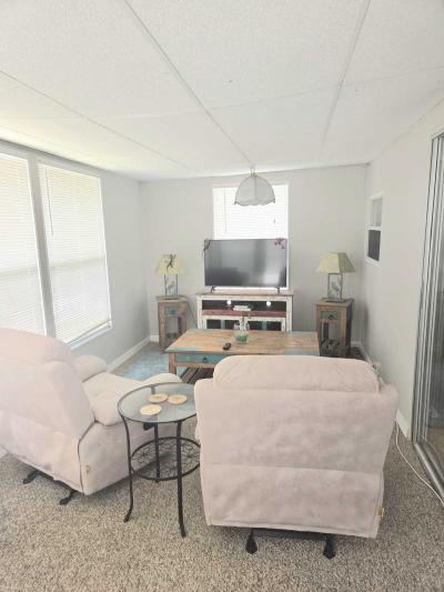 Photo 3 of 18 of home located at 4871 92nd Lane Saint Petersburg, FL 33708