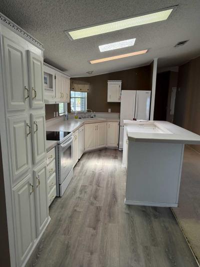 Photo 5 of 21 of home located at 5601 Dumcan Rd #199 Punta Gorda, FL 33982