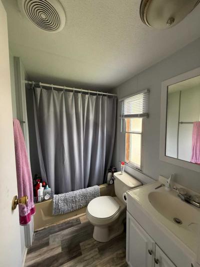 Photo 2 of 22 of home located at 6 Daisy Ln Belton, MO 64012