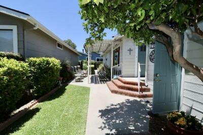 Photo 5 of 49 of home located at 2508 View Lake #160 Santa Ana, CA 92705