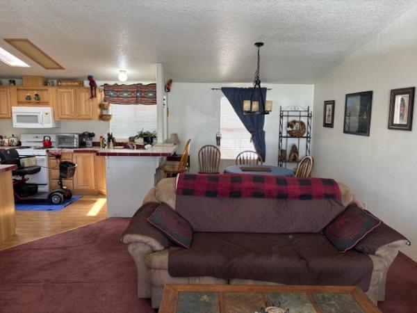 2003 Oakwood Mobile Home