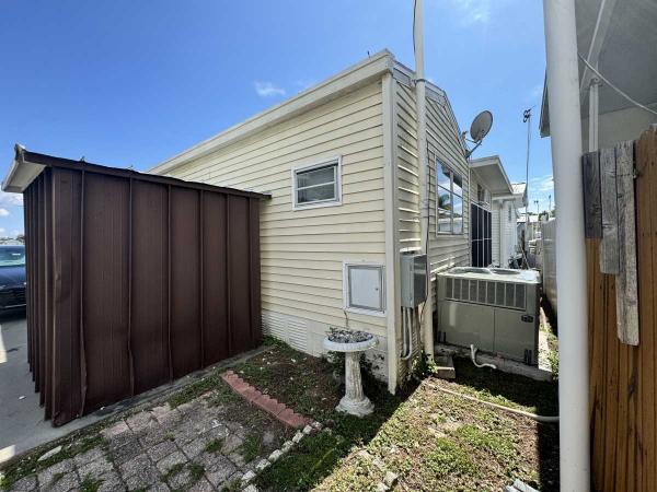 1988 Mobile Home