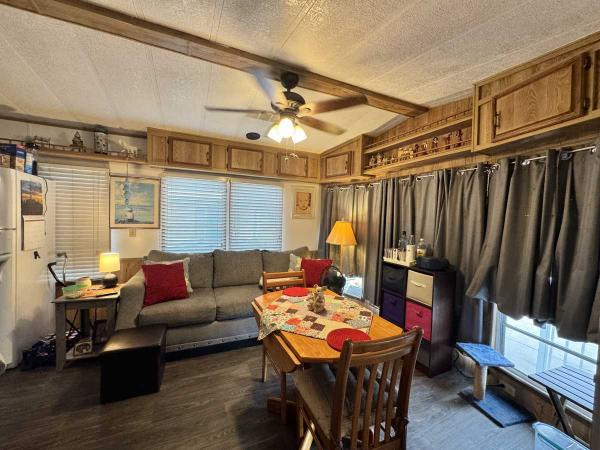 1988 Mobile Home