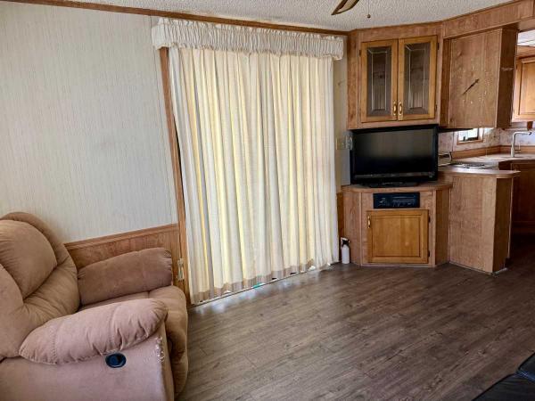 1987 Cavco CAVCO Mobile Home