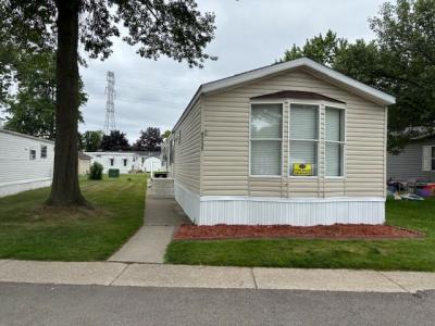 Mobile Home at 43233 Bordeaux Ave. #692 Sterling Heights, MI 48314