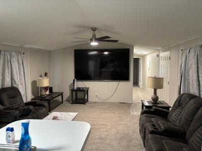 Photo 2 of 14 of home located at 43233 Bordeaux Ave. #692 Sterling Heights, MI 48314