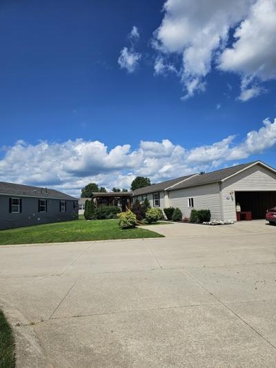 Mobile Home at 274 Pine Lakes Dr W Lapeer, MI 48446