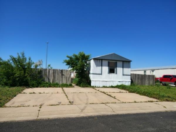 Photo 1 of 1 of home located at 5135 S. Hydraulic St., Lot 211 Wichita, KS 67216