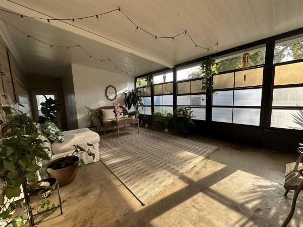 1987 Palm Harbor Manufactured Home