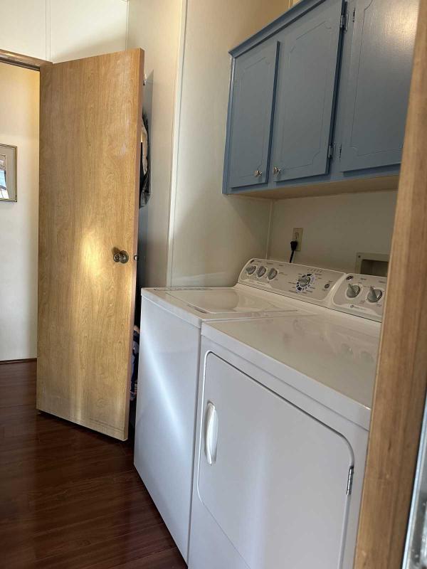 1987 Palm Harbor Manufactured Home