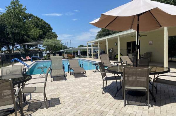 1987 Palm Harbor Manufactured Home
