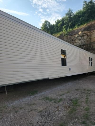 Photo 3 of 21 of home located at Prichards Grayson, KY 41143