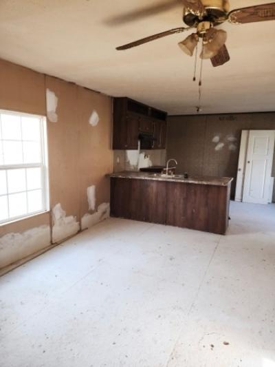 Photo 5 of 21 of home located at Prichards Grayson, KY 41143