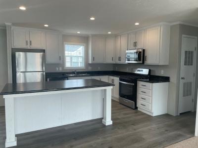 Photo 3 of 5 of home located at 147 Evergreen Road Flint, MI 48506