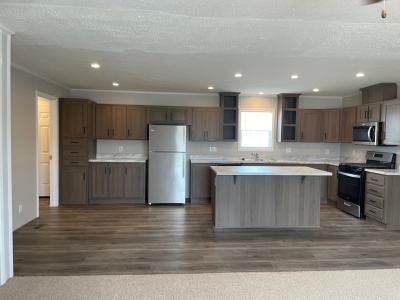 Photo 3 of 5 of home located at 302 Oak Lane Flint, MI 48506