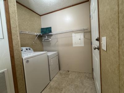 Photo 4 of 11 of home located at 303 Brookside Manor Goshen, IN 46526
