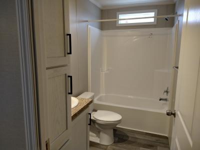 Mobile Home at 124 Taylor Ct Davison, MI 48423