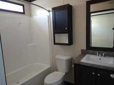 Photo 4 of 7 of home located at 227 Roosevelt Dr Davison, MI 48423